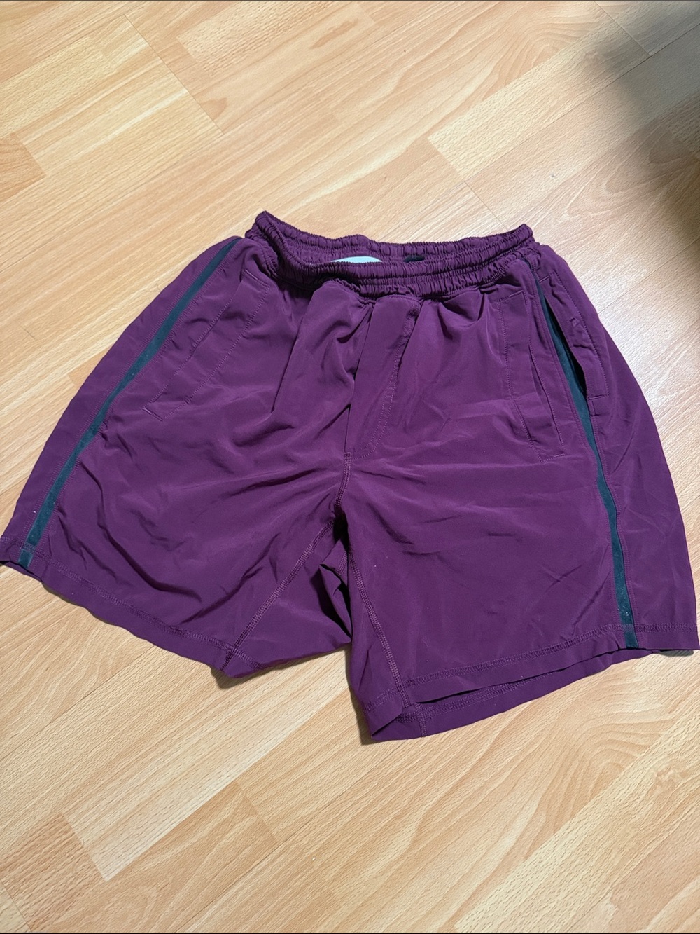 Lululemon Men's Athletic Shorts in Deep Purple. Medium.